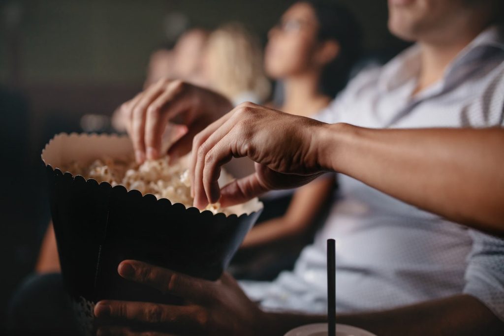 أنها ستكون شهر مايو. هذه هي الأفلام التي يمكنك توقع رؤيتها في دور العرض قريبًا